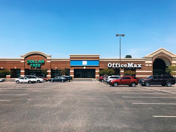 810 Spring Ln, Sanford, NC 27330